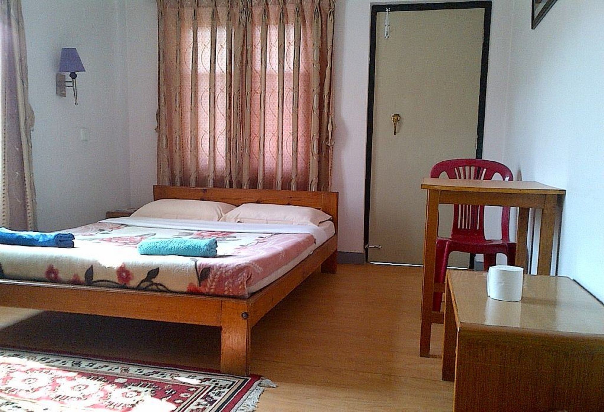 Le Rhododendron Chambres D'Hotes Kathmandu Exterior photo